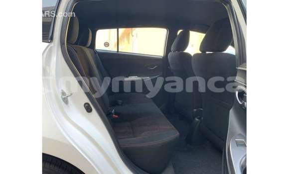 Acheter Import Voiture Toyota Yaris Blanc à Import - Dubai, #<Region:0x000000000c5121b8> Acheter Import Voiture Toyota Yaris Blanc à Import - Dubai, #<Region:0x000000000c5121b8>