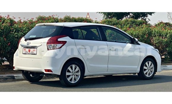 Acheter Import Voiture Toyota Yaris Blanc à Import - Dubai, #<Region:0x000000000c5121b8> Acheter Import Voiture Toyota Yaris Blanc à Import - Dubai, #<Region:0x000000000c5121b8>