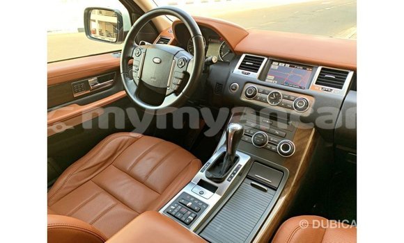 Buy Import Land Rover Range Rover White Car in Import - Dubai in Ayeyarwady Buy Import Land Rover Range Rover White Car in Import - Dubai in Ayeyarwady