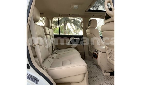 Buy Import Toyota Land Cruiser White Car in Import - Dubai in Ayeyarwady Buy Import Toyota Land Cruiser White Car in Import - Dubai in Ayeyarwady