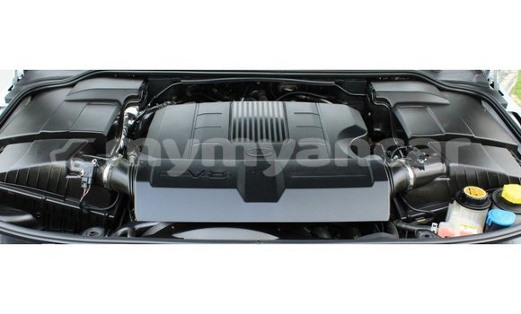 Buy Import Land Rover Range Rover Blue Car in Import - Dubai in Ayeyarwady Buy Import Land Rover Range Rover Blue Car in Import - Dubai in Ayeyarwady