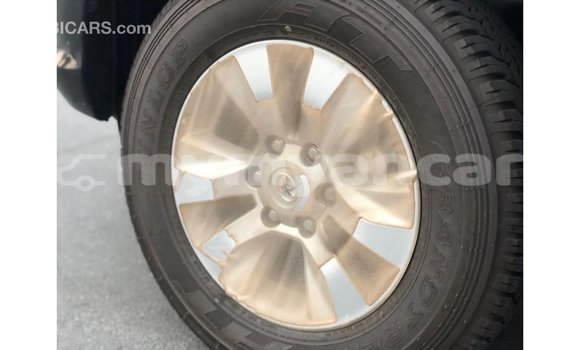 သွင်းကုန် Toyota Hilux Black ကား Import - Dubai Ayeyarwady သွင်းကုန် Toyota Hilux Black ကား Import - Dubai Ayeyarwady