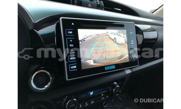 သွင်းကုန် Toyota Hilux Black ကား Import - Dubai Ayeyarwady သွင်းကုန် Toyota Hilux Black ကား Import - Dubai Ayeyarwady