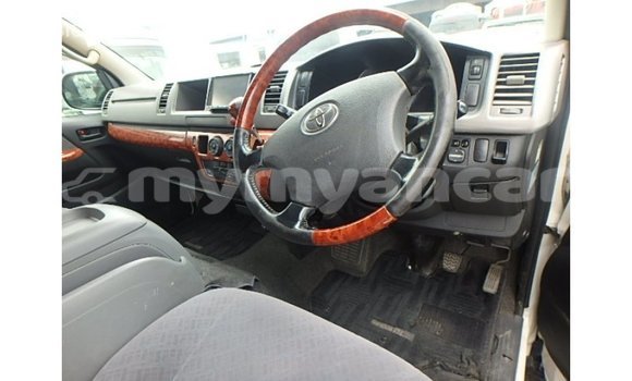 Buy Import Toyota Regius White Car in Import - Dubai in Ayeyarwady Buy Import Toyota Regius White Car in Import - Dubai in Ayeyarwady