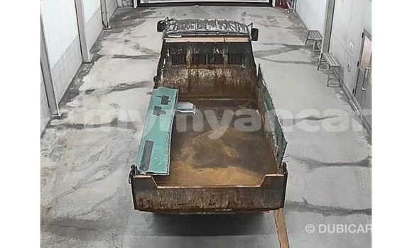 Buy Import Nissan Evalia Brown Truck in Import - Dubai in Ayeyarwady Buy Import Nissan Evalia Brown Truck in Import - Dubai in Ayeyarwady