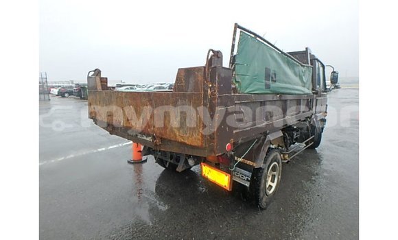 Buy Import Nissan Evalia Brown Truck in Import - Dubai in Ayeyarwady Buy Import Nissan Evalia Brown Truck in Import - Dubai in Ayeyarwady