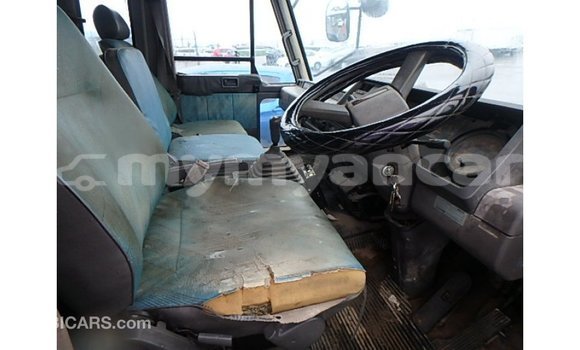 Buy Import Nissan Evalia Brown Truck in Import - Dubai in Ayeyarwady Buy Import Nissan Evalia Brown Truck in Import - Dubai in Ayeyarwady