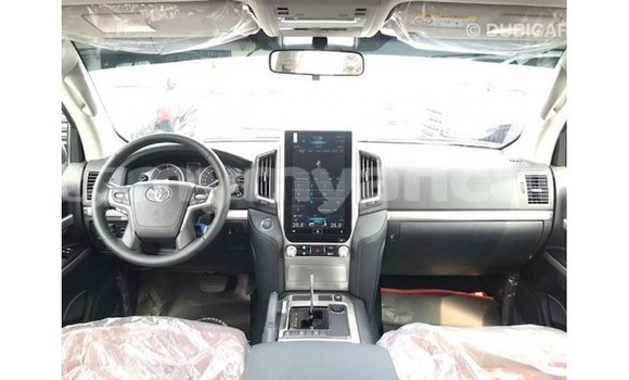 Acheter Import Voiture Toyota Land Cruiser Blanc à Import - Dubai, #<Region:0x000000000c5121b8> Acheter Import Voiture Toyota Land Cruiser Blanc à Import - Dubai, #<Region:0x000000000c5121b8>