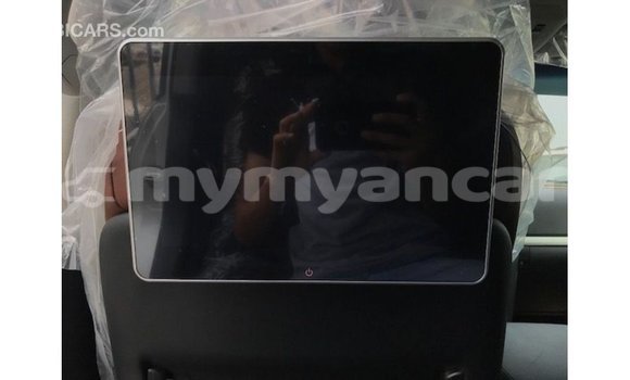 Acheter Import Voiture Toyota Land Cruiser Blanc à Import - Dubai, #<Region:0x000000000c5121b8> Acheter Import Voiture Toyota Land Cruiser Blanc à Import - Dubai, #<Region:0x000000000c5121b8>