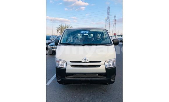 သွင်းကုန် Toyota Hiace White ကား Import - Dubai Ayeyarwady သွင်းကုန် Toyota Hiace White ကား Import - Dubai Ayeyarwady