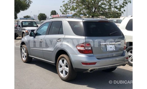 သွင်းကုန် Mercedes-Benz 190 (W201) Other ကား Import - Dubai Ayeyarwady သွင်းကုန် Mercedes-Benz 190 (W201) Other ကား Import - Dubai Ayeyarwady