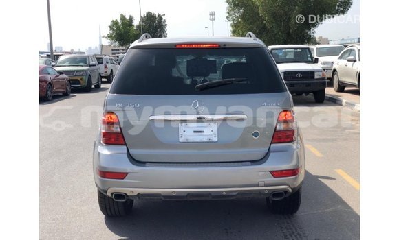 သွင်းကုန် Mercedes-Benz 190 (W201) Other ကား Import - Dubai Ayeyarwady သွင်းကုန် Mercedes-Benz 190 (W201) Other ကား Import - Dubai Ayeyarwady