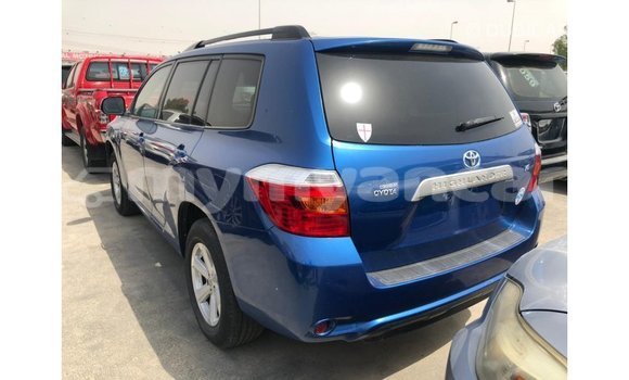သွင်းကုန် Toyota Highlander Blue ကား Import - Dubai Ayeyarwady သွင်းကုန် Toyota Highlander Blue ကား Import - Dubai Ayeyarwady