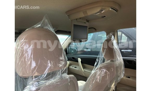 သွင်းကုန် Toyota Highlander Blue ကား Import - Dubai Ayeyarwady သွင်းကုန် Toyota Highlander Blue ကား Import - Dubai Ayeyarwady