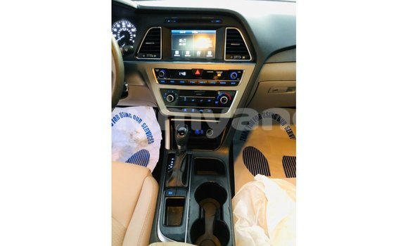 သွင်းကုန် Hyundai Sonata Red ကား Import - Dubai Ayeyarwady သွင်းကုန် Hyundai Sonata Red ကား Import - Dubai Ayeyarwady