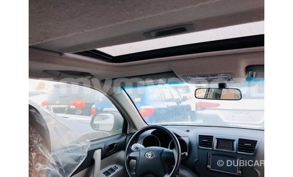 Buy Import Toyota Highlander Other Car in Import - Dubai in Ayeyarwady Buy Import Toyota Highlander Other Car in Import - Dubai in Ayeyarwady