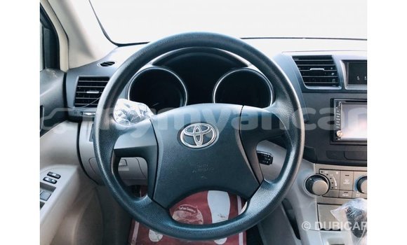 Buy Import Toyota Highlander Other Car in Import - Dubai in Ayeyarwady Buy Import Toyota Highlander Other Car in Import - Dubai in Ayeyarwady