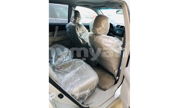 Buy Import Toyota Highlander Other Car in Import - Dubai in Ayeyarwady Buy Import Toyota Highlander Other Car in Import - Dubai in Ayeyarwady