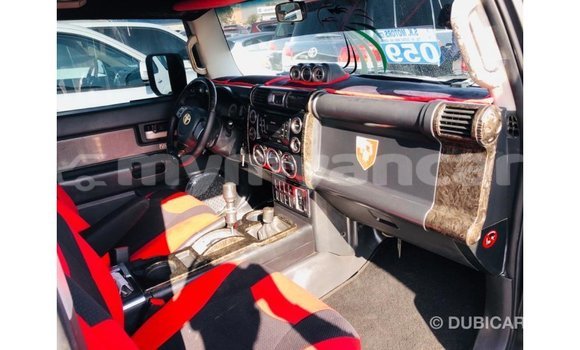 သွင်းကုန် Toyota FJ Cruiser Black ကား Import - Dubai Ayeyarwady သွင်းကုန် Toyota FJ Cruiser Black ကား Import - Dubai Ayeyarwady