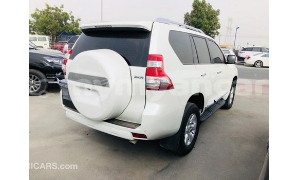 သွင်းကုန် Toyota Prado White ကား Import - Dubai Ayeyarwady သွင်းကုန် Toyota Prado White ကား Import - Dubai Ayeyarwady