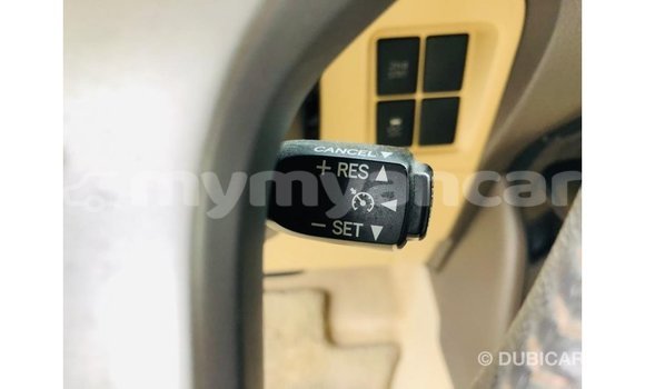 သွင်းကုန် Toyota Prado White ကား Import - Dubai Ayeyarwady သွင်းကုန် Toyota Prado White ကား Import - Dubai Ayeyarwady
