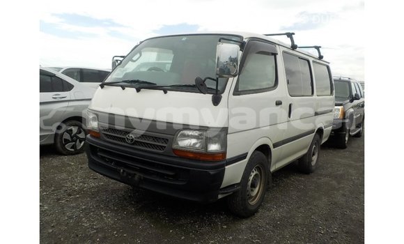 Buy Import Toyota Hiace White Car in Import - Dubai in Ayeyarwady Buy Import Toyota Hiace White Car in Import - Dubai in Ayeyarwady