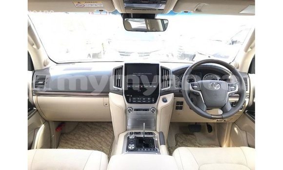 Acheter Import Voiture Toyota Land Cruiser Blanc à Import - Dubai, #<Region:0x000000000c5121b8> Acheter Import Voiture Toyota Land Cruiser Blanc à Import - Dubai, #<Region:0x000000000c5121b8>