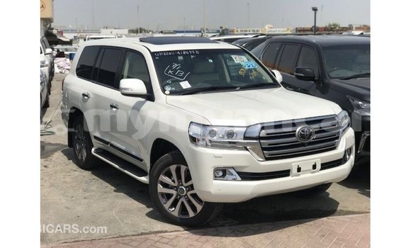 Acheter Import Voiture Toyota Land Cruiser Blanc à Import - Dubai, #<Region:0x000000000c5121b8> Acheter Import Voiture Toyota Land Cruiser Blanc à Import - Dubai, #<Region:0x000000000c5121b8>