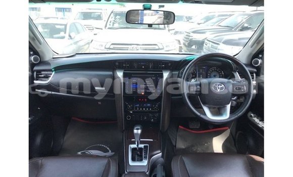 သွင်းကုန် Toyota Fortuner Other ကား Import - Dubai Ayeyarwady သွင်းကုန် Toyota Fortuner Other ကား Import - Dubai Ayeyarwady
