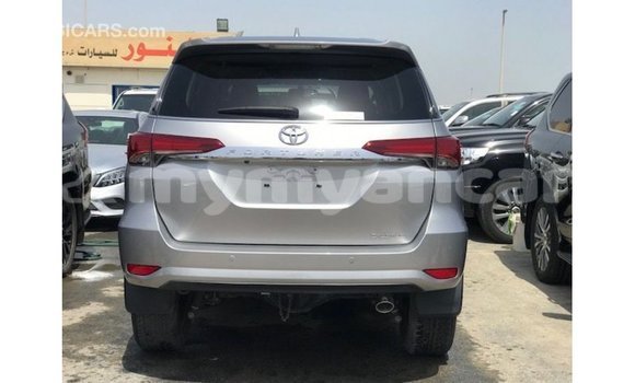 သွင်းကုန် Toyota Fortuner Other ကား Import - Dubai Ayeyarwady သွင်းကုန် Toyota Fortuner Other ကား Import - Dubai Ayeyarwady