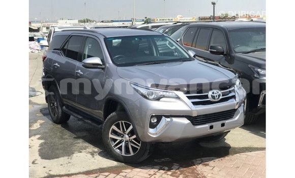 သွင်းကုန် Toyota Fortuner Other ကား Import - Dubai Ayeyarwady သွင်းကုန် Toyota Fortuner Other ကား Import - Dubai Ayeyarwady