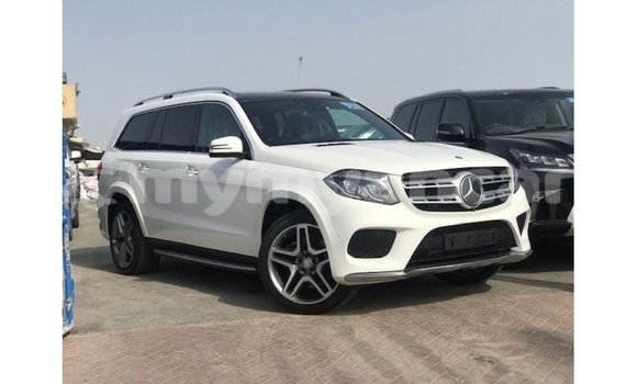 Buy Import Mercedes-Benz 190 (W201) White Car in Import - Dubai in Ayeyarwady Buy Import Mercedes-Benz 190 (W201) White Car in Import - Dubai in Ayeyarwady