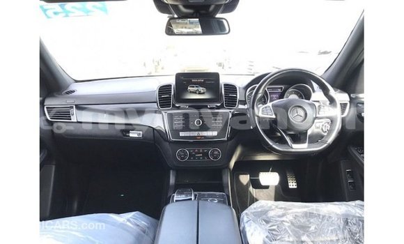 သွင်းကုန် Mercedes-Benz 190 (W201) White ကား Import - Dubai Ayeyarwady သွင်းကုန် Mercedes-Benz 190 (W201) White ကား Import - Dubai Ayeyarwady