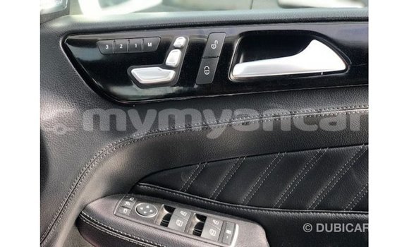 သွင်းကုန် Mercedes-Benz 190 (W201) White ကား Import - Dubai Ayeyarwady သွင်းကုန် Mercedes-Benz 190 (W201) White ကား Import - Dubai Ayeyarwady