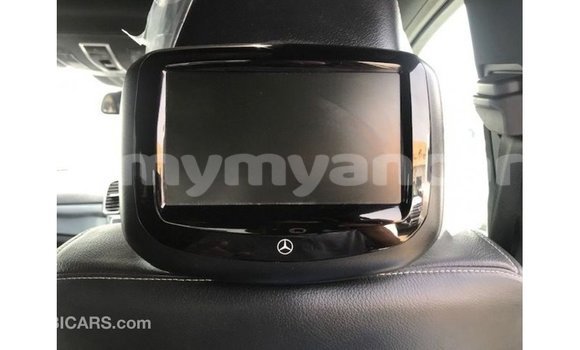 သွင်းကုန် Mercedes-Benz 190 (W201) White ကား Import - Dubai Ayeyarwady သွင်းကုန် Mercedes-Benz 190 (W201) White ကား Import - Dubai Ayeyarwady