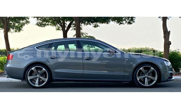 Buy Import Audi 100 Other Car in Import - Dubai in Ayeyarwady Buy Import Audi 100 Other Car in Import - Dubai in Ayeyarwady