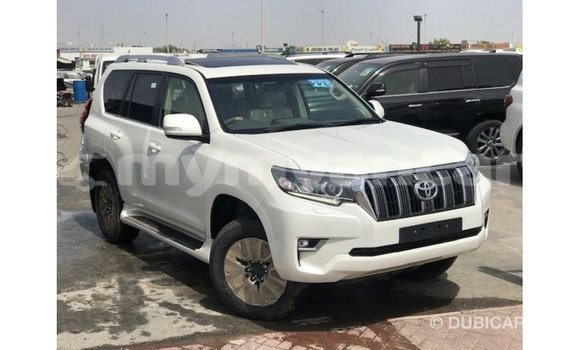 သွင်းကုန် Toyota Prado White ကား Import - Dubai Ayeyarwady သွင်းကုန် Toyota Prado White ကား Import - Dubai Ayeyarwady