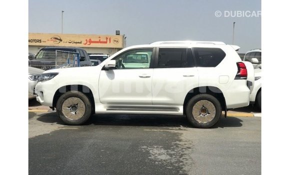 သွင်းကုန် Toyota Prado White ကား Import - Dubai Ayeyarwady သွင်းကုန် Toyota Prado White ကား Import - Dubai Ayeyarwady