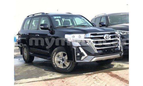သွင်းကုန် Toyota Land Cruiser Black ကား Import - Dubai Ayeyarwady သွင်းကုန် Toyota Land Cruiser Black ကား Import - Dubai Ayeyarwady