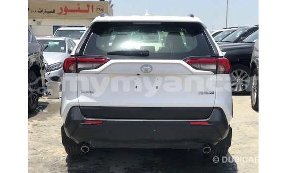 သွင်းကုန် Toyota 4Runner White ကား Import - Dubai Ayeyarwady သွင်းကုန် Toyota 4Runner White ကား Import - Dubai Ayeyarwady