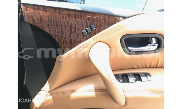 သွင်းကုန် Nissan Patrol Blue ကား Import - Dubai Ayeyarwady သွင်းကုန် Nissan Patrol Blue ကား Import - Dubai Ayeyarwady