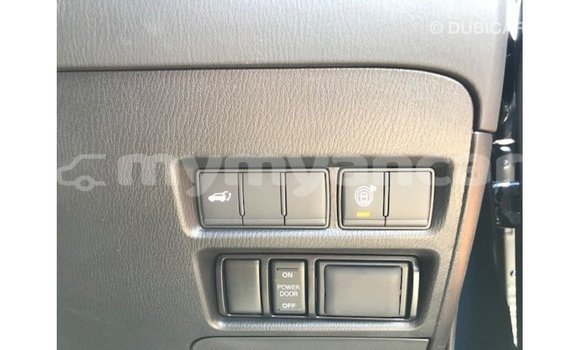 သွင်းကုန် Nissan Patrol Blue ကား Import - Dubai Ayeyarwady သွင်းကုန် Nissan Patrol Blue ကား Import - Dubai Ayeyarwady