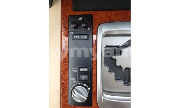 သွင်းကုန် Toyota Land Cruiser Red ကား Import - Dubai Ayeyarwady သွင်းကုန် Toyota Land Cruiser Red ကား Import - Dubai Ayeyarwady