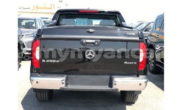 သွင်းကုန် Mercedes-Benz 250 Black ကား Import - Dubai Ayeyarwady သွင်းကုန် Mercedes-Benz 250 Black ကား Import - Dubai Ayeyarwady