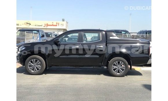 သွင်းကုန် Mercedes-Benz 250 Black ကား Import - Dubai Ayeyarwady သွင်းကုန် Mercedes-Benz 250 Black ကား Import - Dubai Ayeyarwady