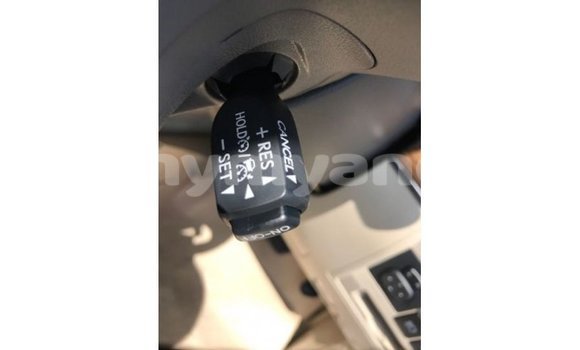 သွင်းကုန် Toyota Land Cruiser White ကား Import - Dubai Ayeyarwady သွင်းကုန် Toyota Land Cruiser White ကား Import - Dubai Ayeyarwady