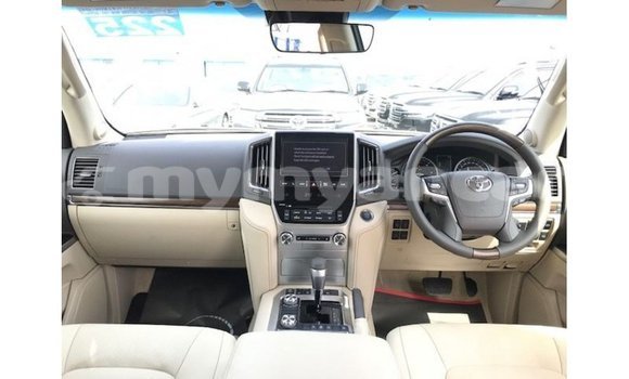 သွင်းကုန် Toyota Land Cruiser Black ကား Import - Dubai Ayeyarwady သွင်းကုန် Toyota Land Cruiser Black ကား Import - Dubai Ayeyarwady