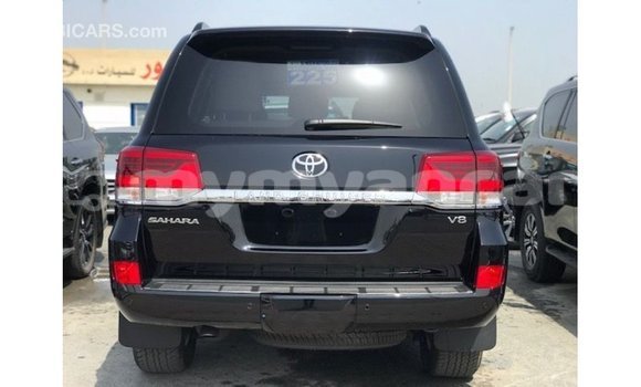 သွင်းကုန် Toyota Land Cruiser Black ကား Import - Dubai Ayeyarwady သွင်းကုန် Toyota Land Cruiser Black ကား Import - Dubai Ayeyarwady