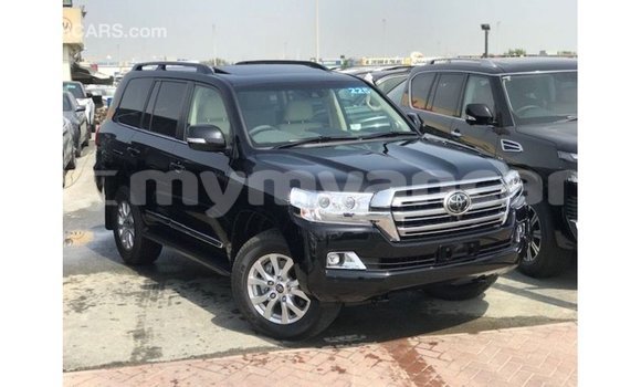 သွင်းကုန် Toyota Land Cruiser Black ကား Import - Dubai Ayeyarwady သွင်းကုန် Toyota Land Cruiser Black ကား Import - Dubai Ayeyarwady
