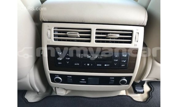 သွင်းကုန် Toyota Land Cruiser Black ကား Import - Dubai Ayeyarwady သွင်းကုန် Toyota Land Cruiser Black ကား Import - Dubai Ayeyarwady